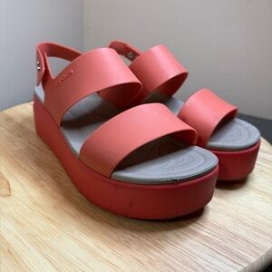 CROCS Coral Platform Sandals